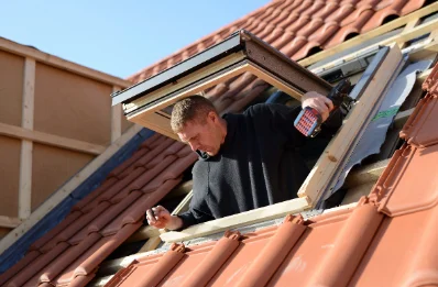 Pose de fenêtres de toit Velux à Éréac